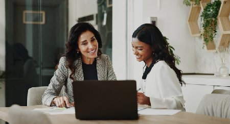 What does an HR officer do? Roles, duties and daily tasks