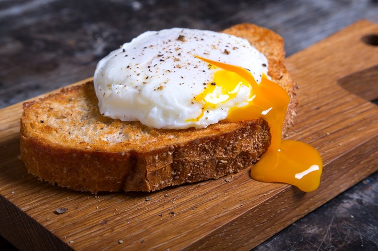 poached eggs on toast